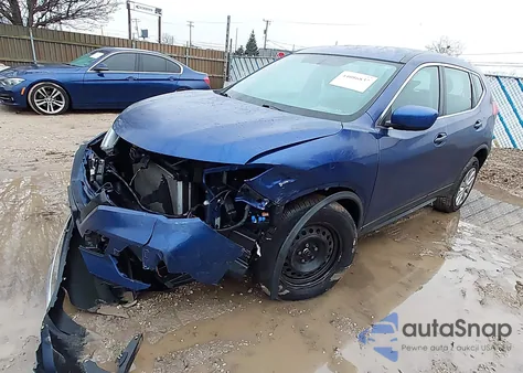 2017 Nissan Rogue S z USA, uszkodzony, nr VIN KNMAT2MV2HP610823